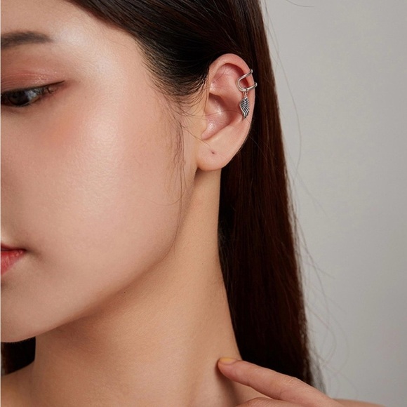 925 Sterling Silver Angel Wing Ear Cuff for Women Men - Picture 3 of 8